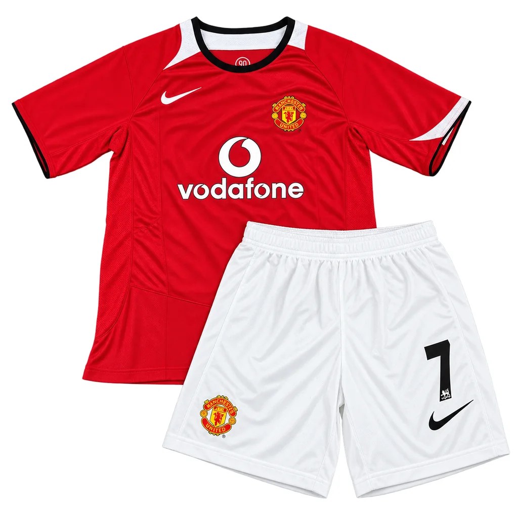Ronaldo Manchester United 2005/06 Kids Kit front